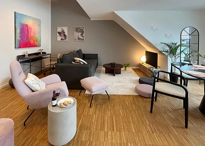 Neues Modernes Dachgeschossloft Naehe Zentrum Uni Messe
