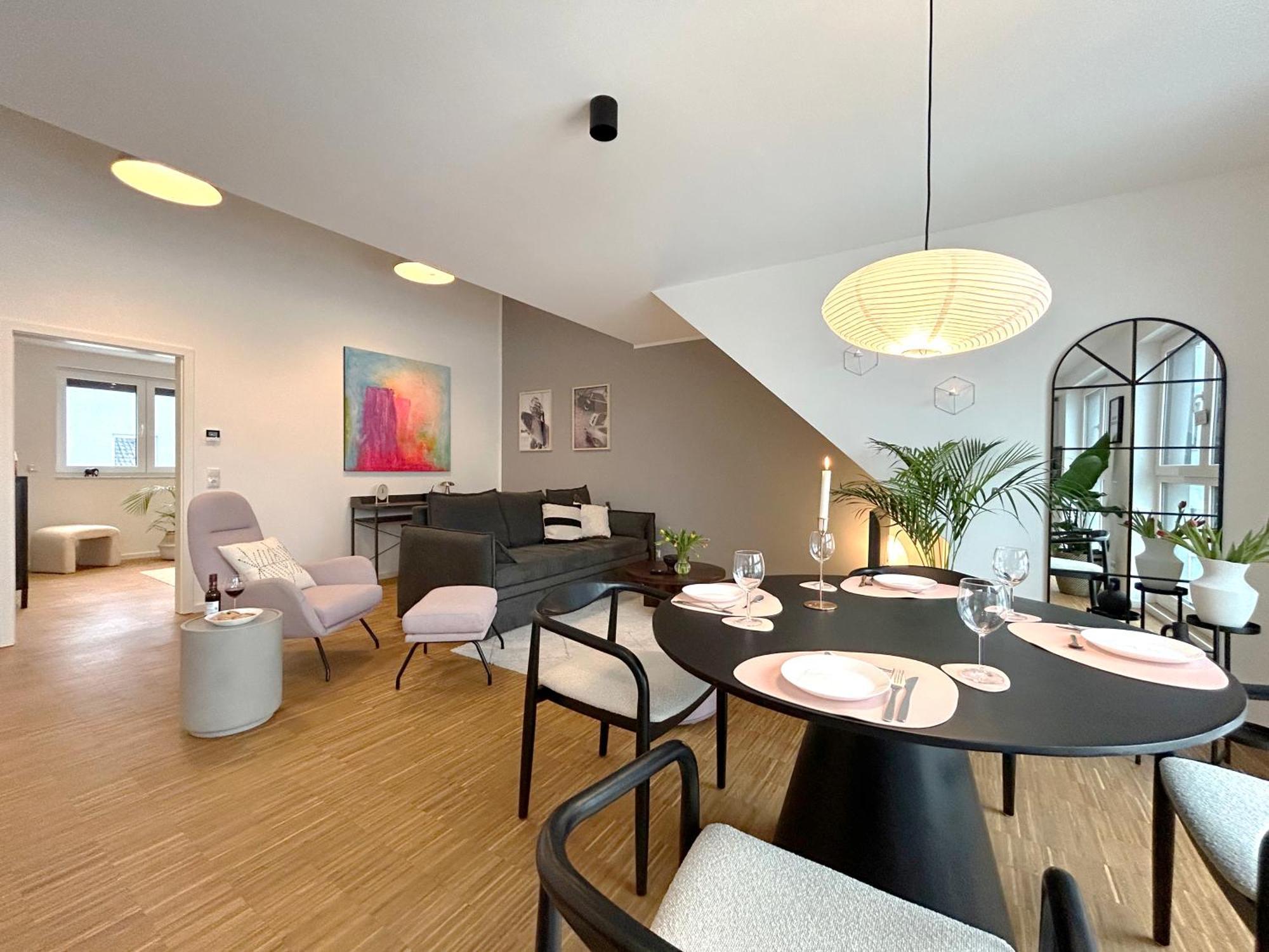 Neues Modernes Dachgeschossloft Naehe Zentrum Uni Messe Appartement